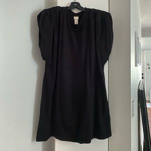 H&m black tee shirt dress w touched sleeve detail
